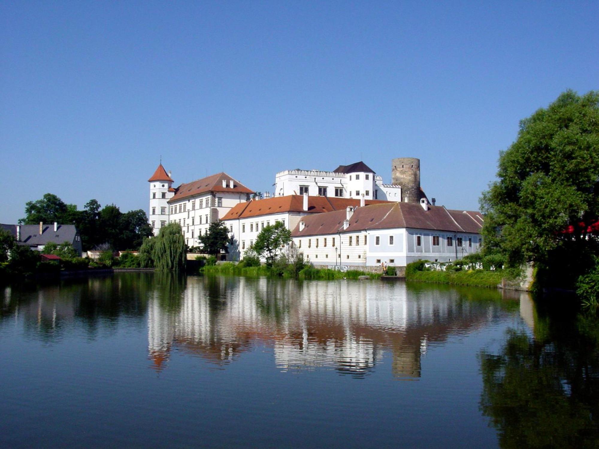 Penzion Kapitan Їндржихув-Градец Екстер'єр фото